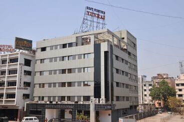 Click Hotel Yuvraj