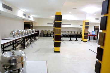 Click Hotel Yuvraj