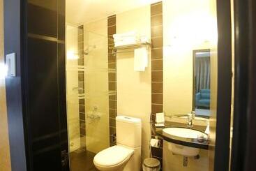 Click Hotel Yuvraj