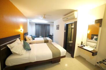 Click Hotel Yuvraj
