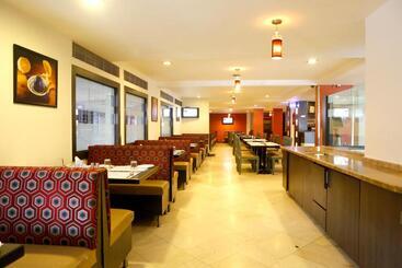 Click Hotel Yuvraj
