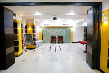 Click Hotel Yuvraj