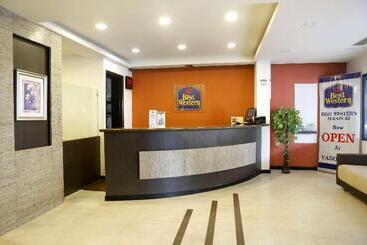 Click Hotel Yuvraj