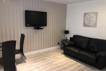 هتل Chapel Apartments