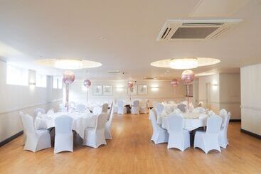 هتل Collingwood Bw Signature Collection