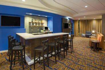 هتل Courtyard Austin Airport