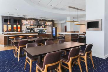 هتل Courtyard Austin Airport