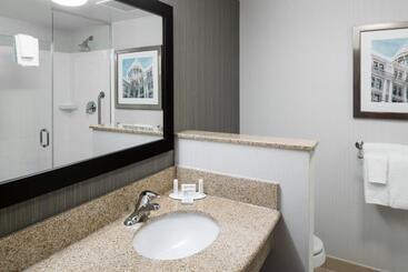 هتل Courtyard By Marriott Austin Parmer Tech Ridge