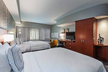هتل Courtyard By Marriott Tulsa Woodland Hills