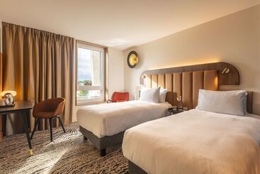 هتل Doubletree By Hilton Lyon Eurexpo & Spa