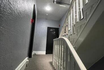 هتل Elmora House