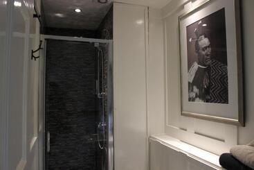 هتل Elmora House