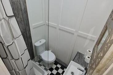 هتل Elmora House