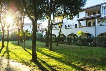 هتل Garden Toscana Resort