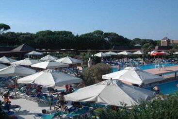 هتل Garden Toscana Resort