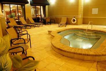 هتل Hilton Garden Inn Jacksonville Downtown Southbank