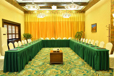 هتل Holiday Inn Jiuzhai Jarpo