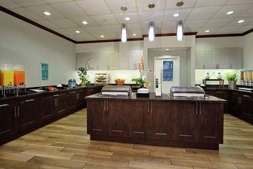 هتل Homewood Suites By Hilton Ft.lauderdale Airportcruise Port