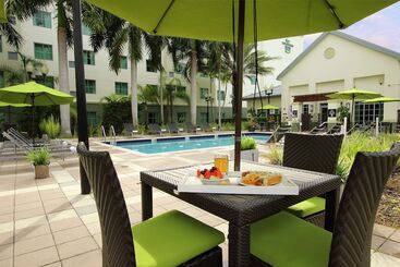 هتل Homewood Suites By Hilton Ft.lauderdale Airportcruise Port