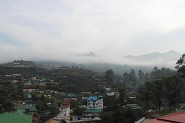 هتل Tea County
