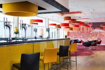 هتل Park Inn By Radisson Palace