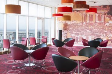 هتل Park Inn By Radisson Palace