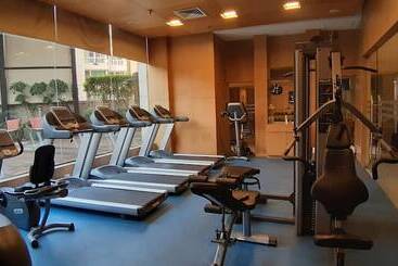 هتل Radisson  Gurugram Sohna Road City Center