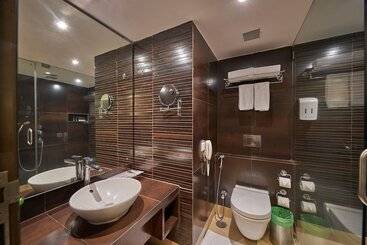 هتل Royal Orchid Central Grazia Navi Mumbai
