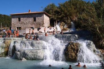 Saturnia Tuscany - Saturnia