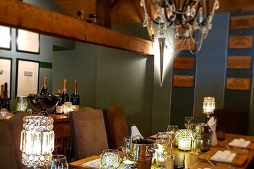 هتل Shibden Mill Inn