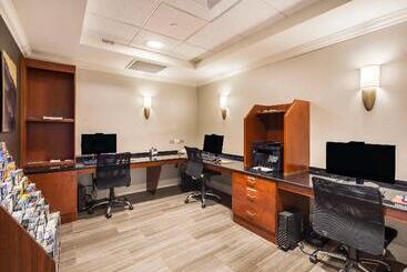 هتل Staybridge Suites Chesapeake Virginia Beach, An Ihg