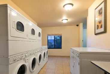 בית מלון כפרי Staybridge Suites Tucson Airport, An Ihg