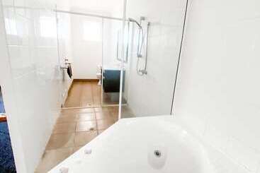 هتل The Kimberley Grande Resort