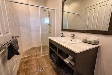 هتل The Kimberley Grande Resort