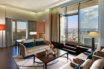 هتل Waldorf Astoria Berlin