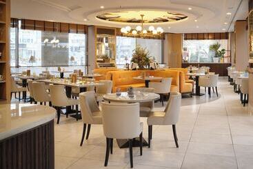 هتل Waldorf Astoria Berlin