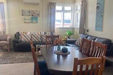 هاستل Coastal Accommodation