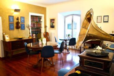 B&b Arts And Music