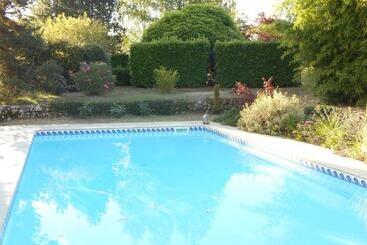 住宿加早餐  Le Colombier