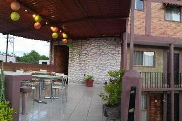 هتل Villas Kerendarhú