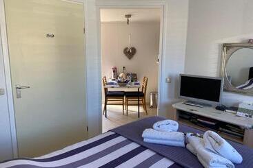 پانسیون Guest House Open Doors