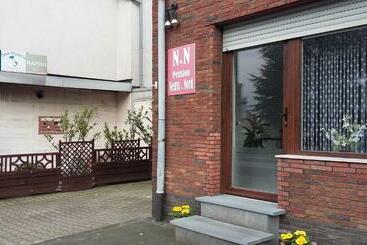 پانسیون Neuss Nord