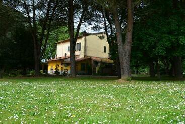 تختخواب و صبحانه Campo Alle Monache