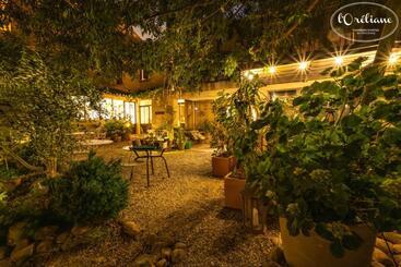تختخواب و صبحانه Chambres D Hôtes L Oréliane En Provence Spa Bien être