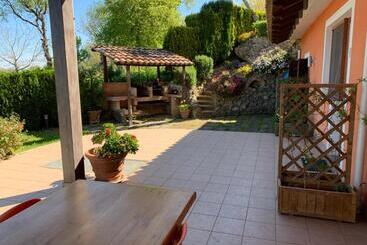 تختخواب و صبحانه Villa Zufrò
