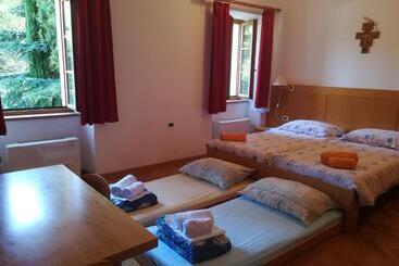 Hostel Sveta Ana