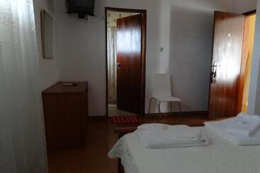 پانسیون Residencial Espadinha