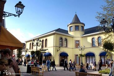 تختخواب و صبحانه De Roermondse Beleving