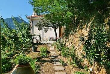 هتل Agriturismo Costamagna