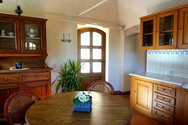 هتل Agriturismo Del Pigato   Bio Vio